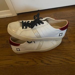 D.A.T.E. Hill Low Sneakers size 9.5